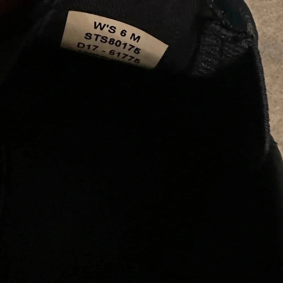 Sperry Womens Seaside Perfortrated Leather Slip On Sneakers Shoes navy size 6M - Picture 6 of 6